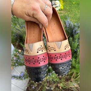 Women's Multicolor Loafers new size 38 perfect traveling shoes